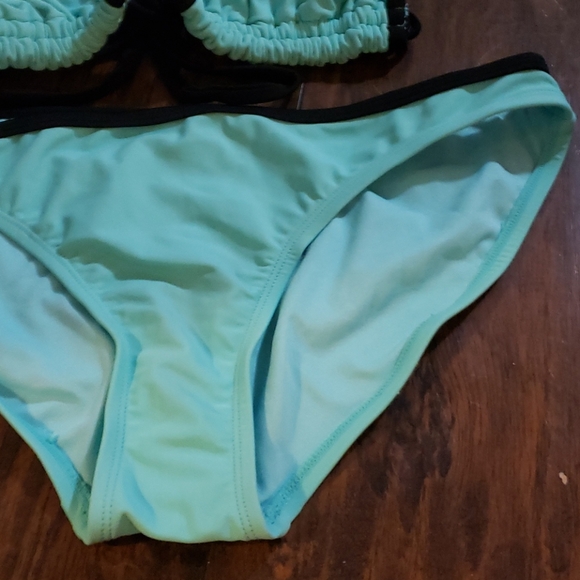 Converse One Star 2Piece Bikini - Picture 3 of 5